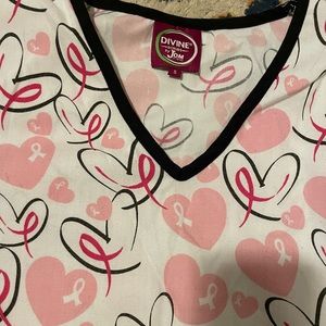 Breast cancer awareness scrub top size small